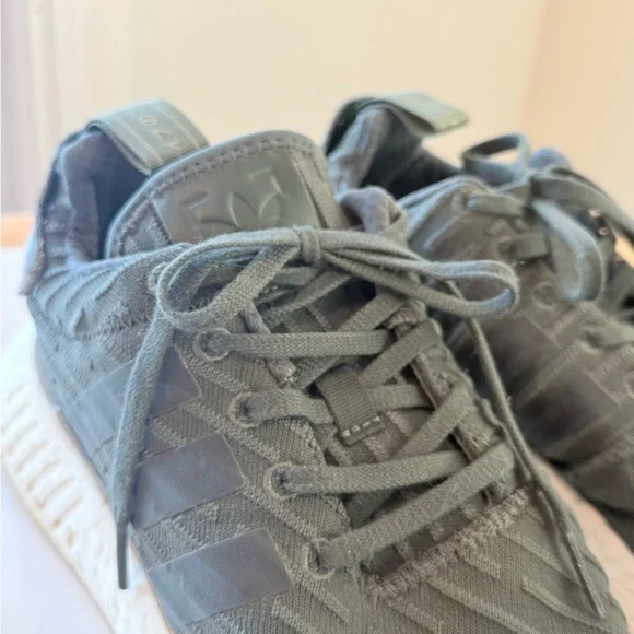 Adidas NMD R2 Boost Utility Green Women’s Size 9.5 Sneakers BA7261 - Picture 6 of 8